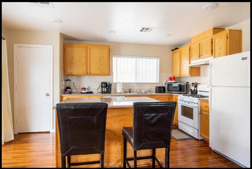 4 Bedroom North Las Vegas With Pool מראה חיצוני תמונה
